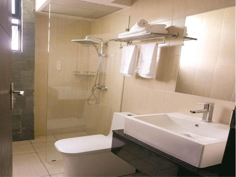 קוצ'ינג Tribeca Suites מראה חיצוני תמונה